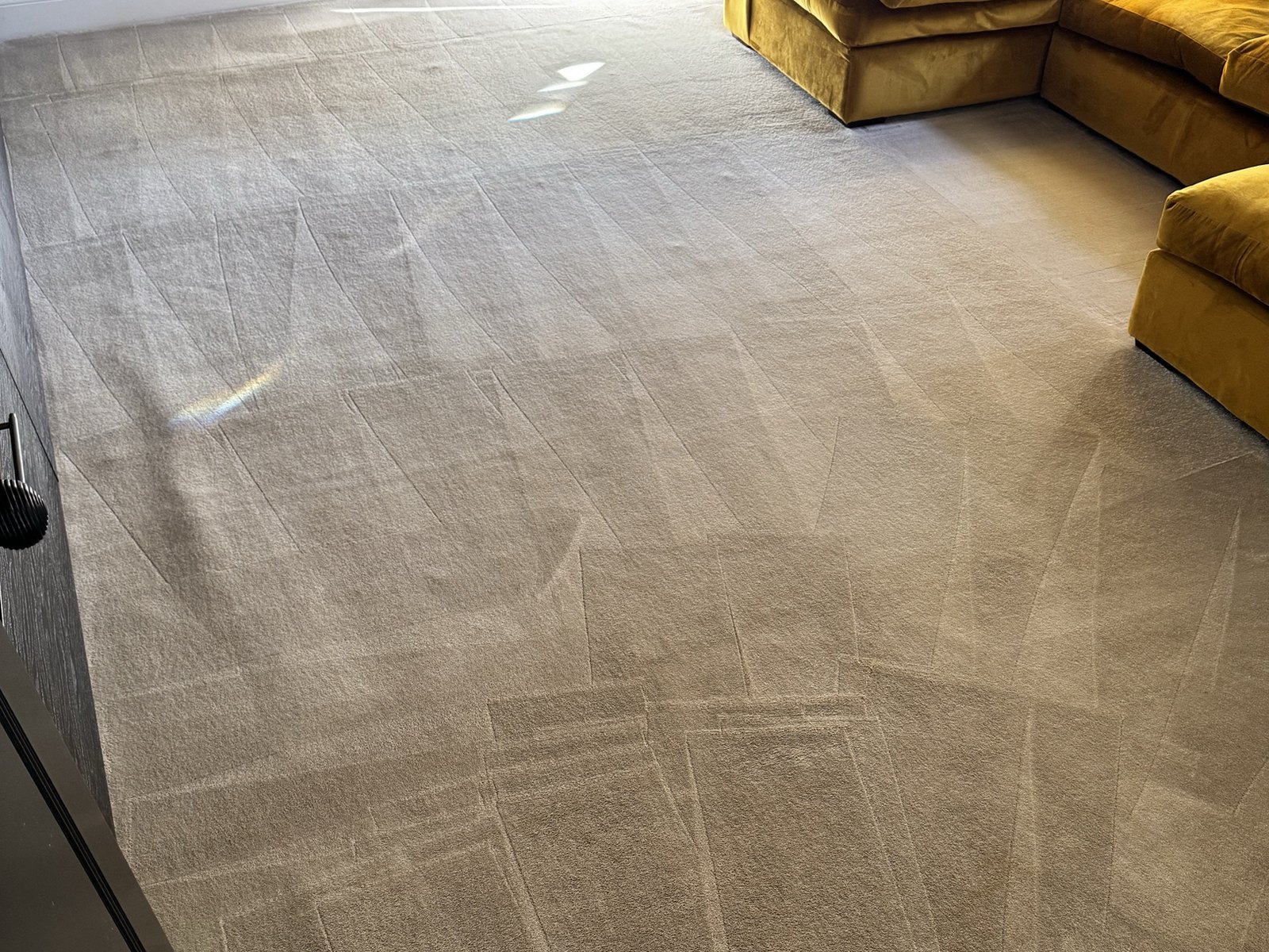 Grey lounge carpet, after cleaning